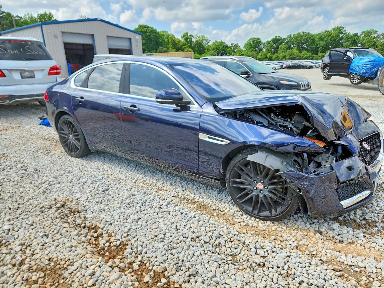 2016 JAGUAR XF