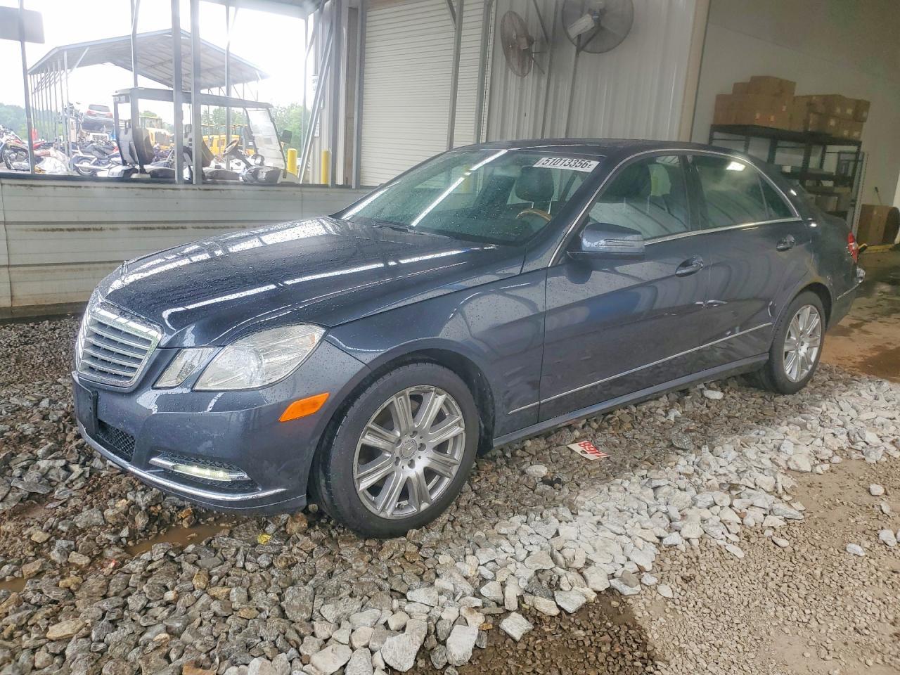 2013 MERCEDES-BENZ E-Class