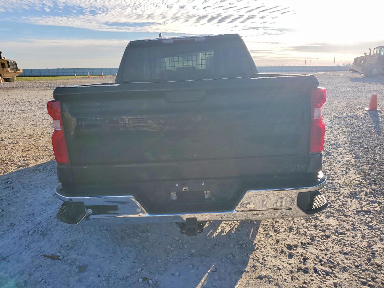 2024 CHEVROLET Silverado