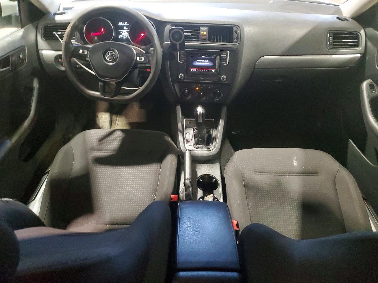 2016 VOLKSWAGEN JETTA