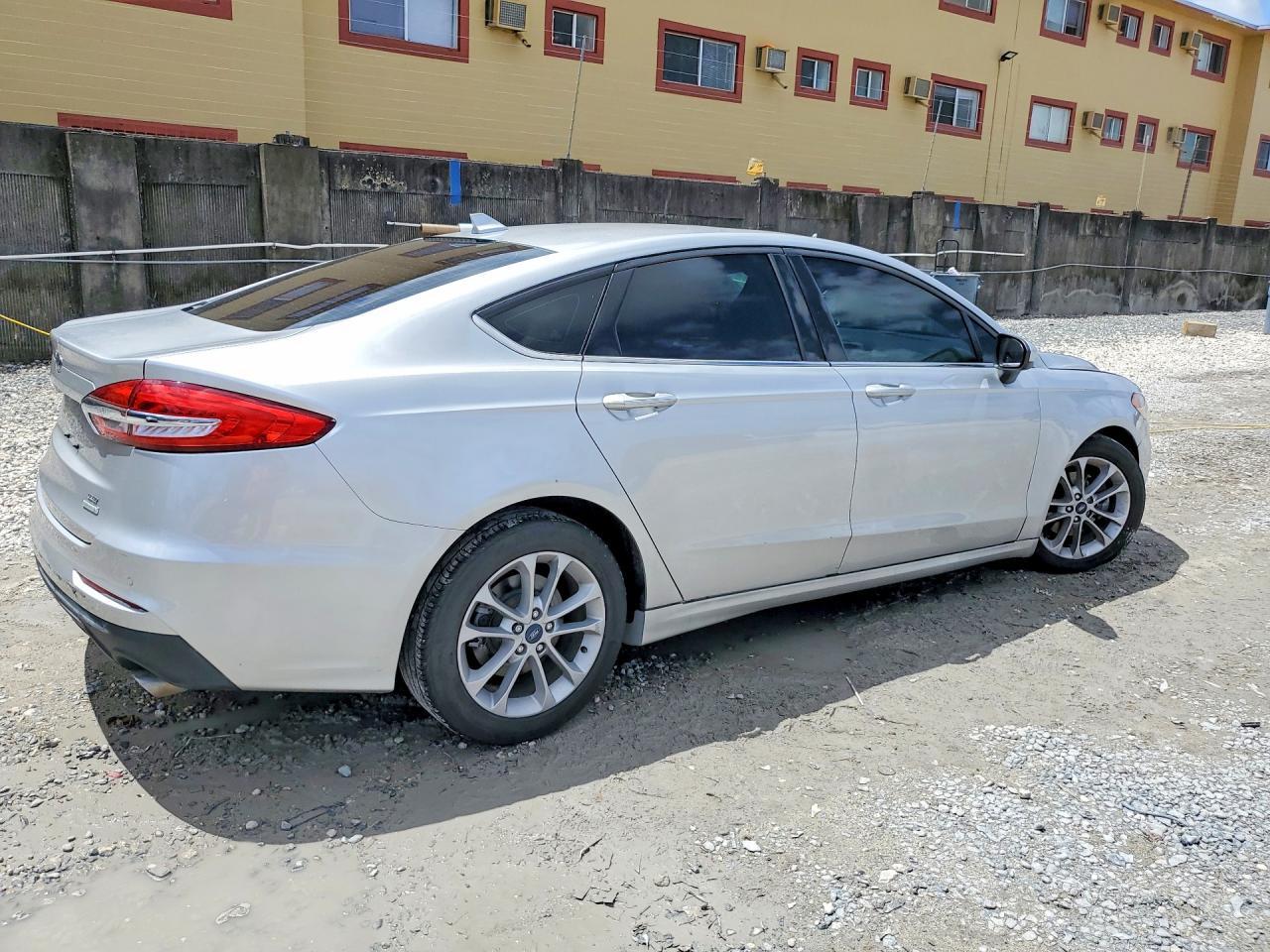 2019 FORD FUSION