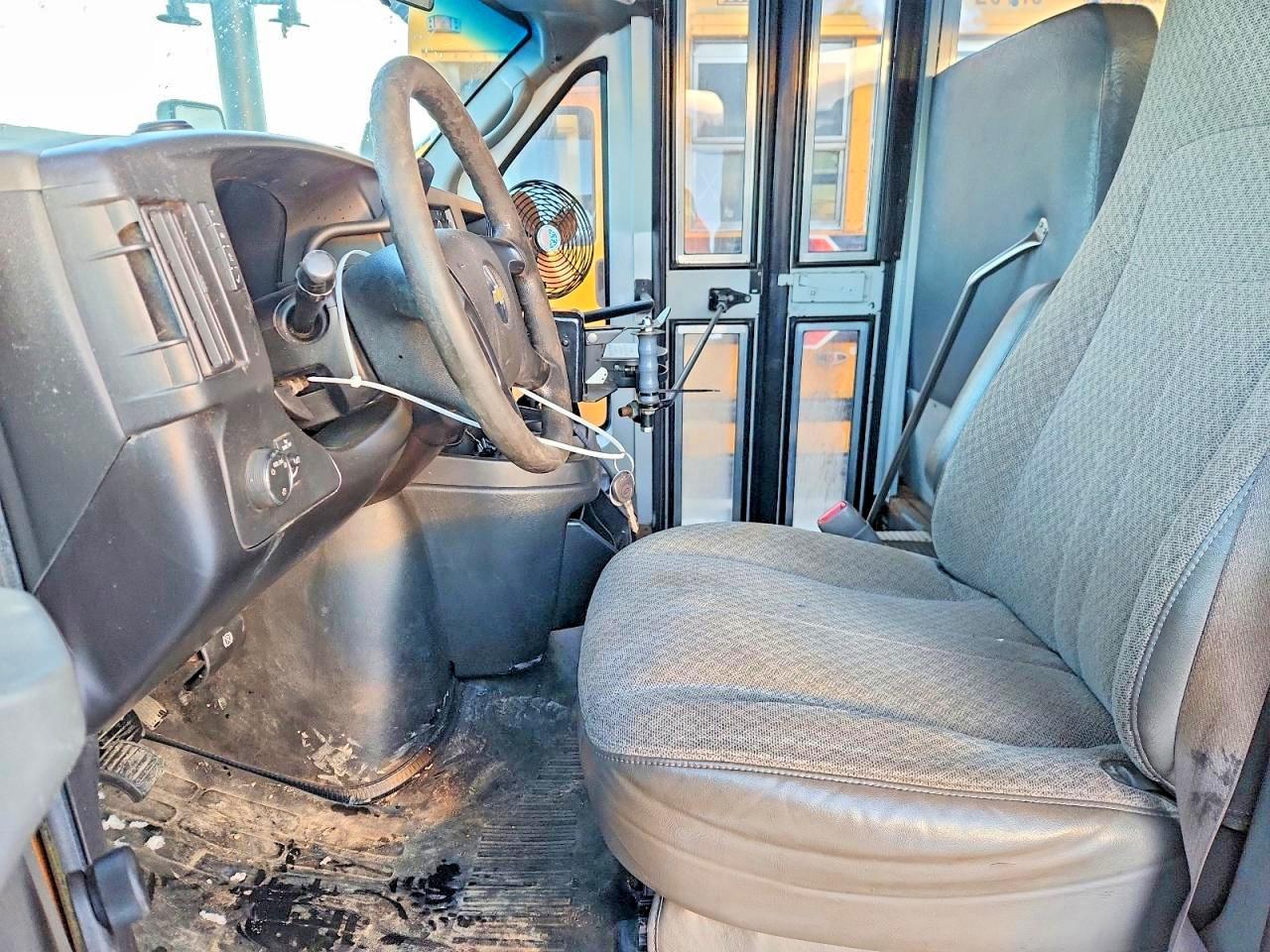 2010 CHEVROLET EXPRESS 2500