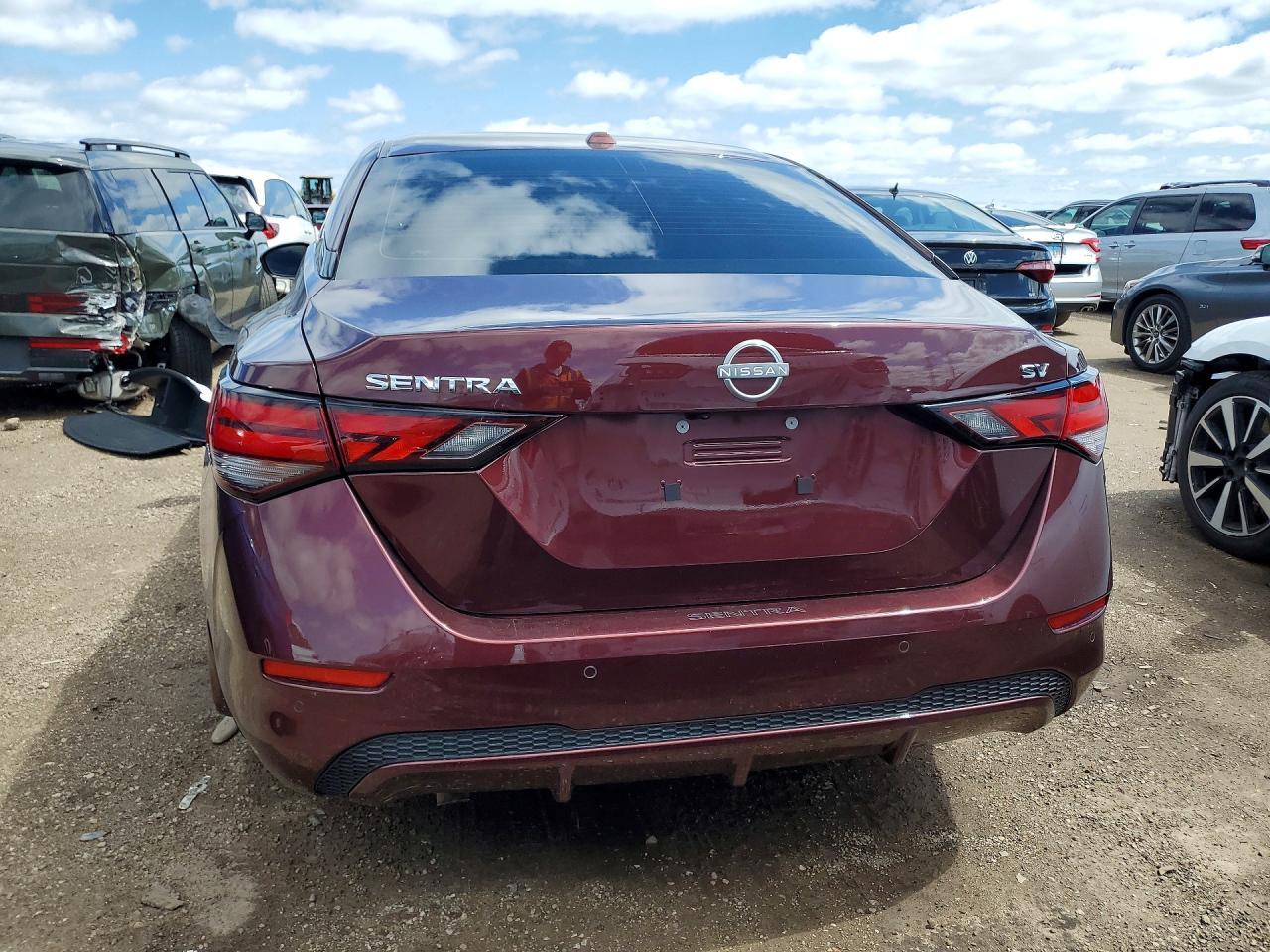 2024 NISSAN SENTRA