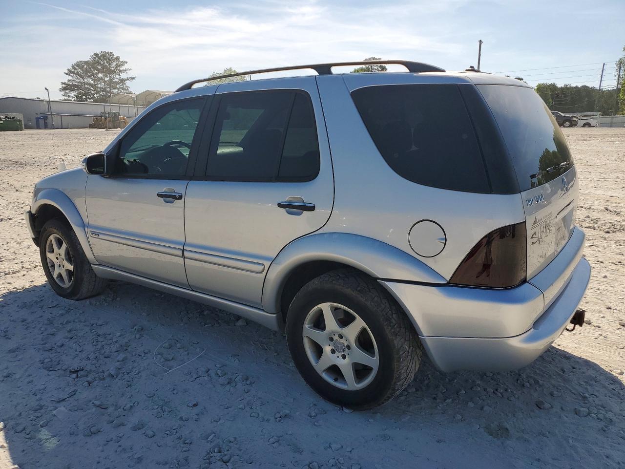 2002 MERCEDES-BENZ ML-Class