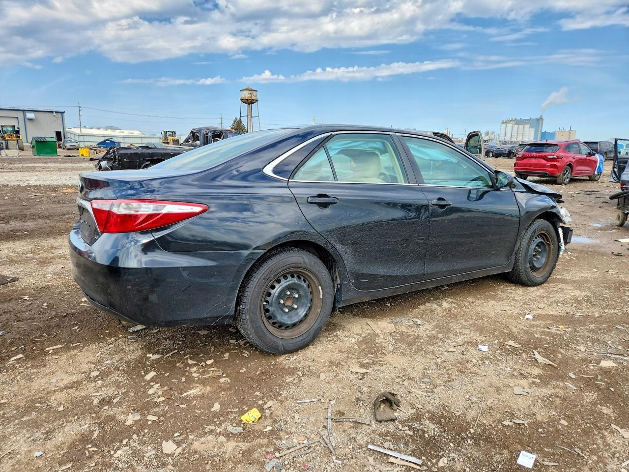 2015 TOYOTA CAMRY