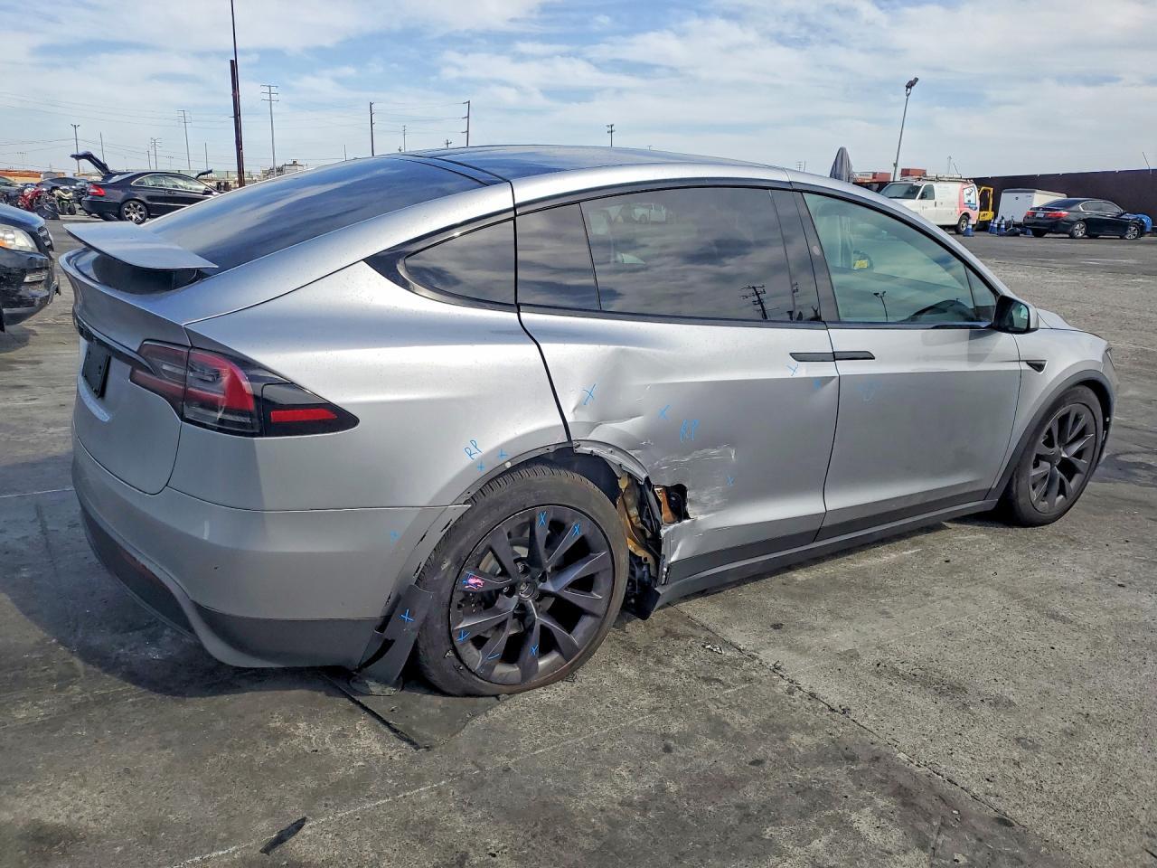 2024 TESLA MODEL X