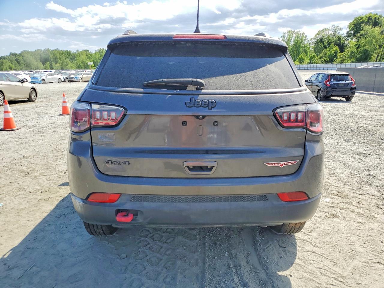 2020 JEEP Compass