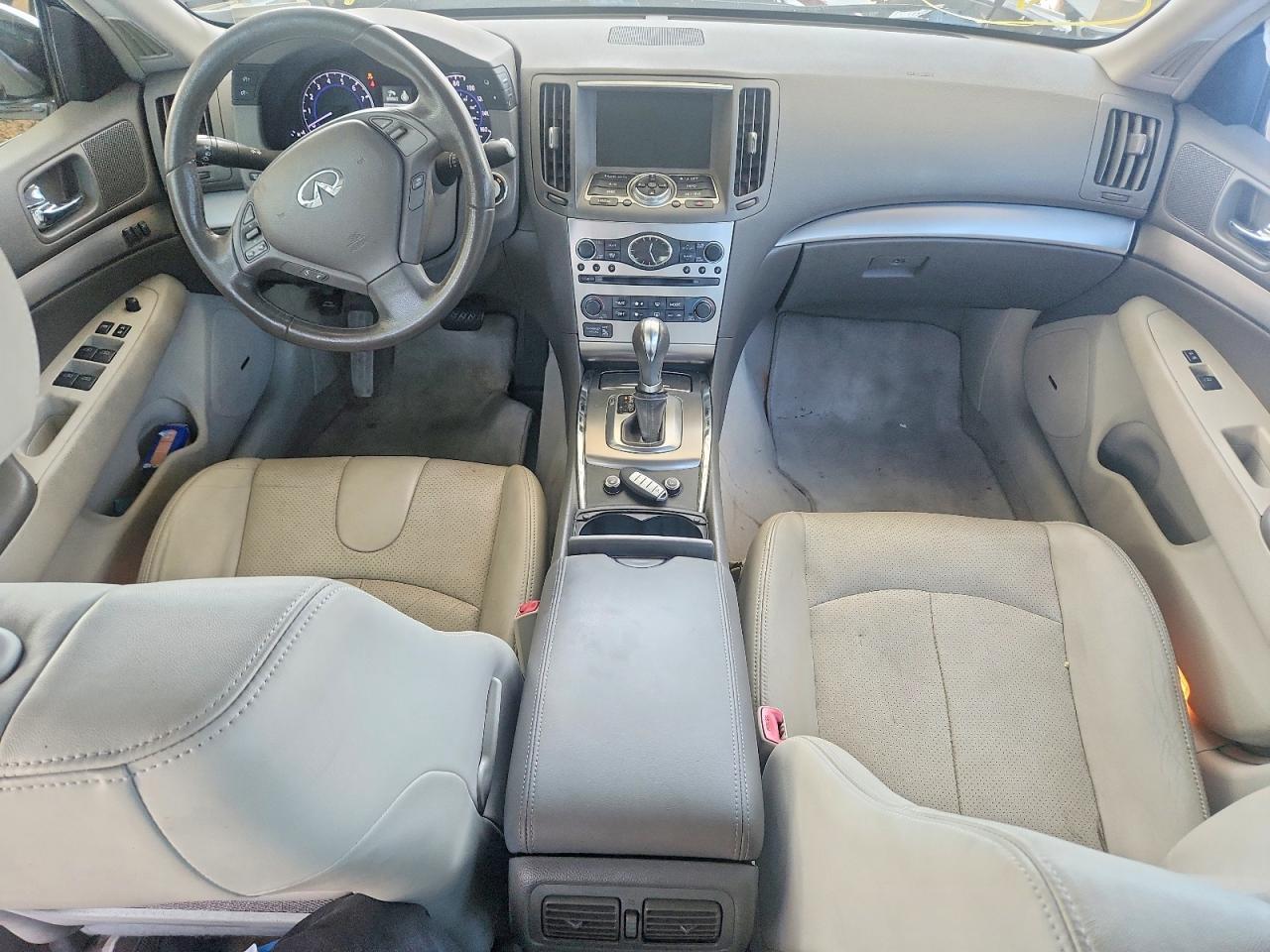 2013 INFINITI G37
