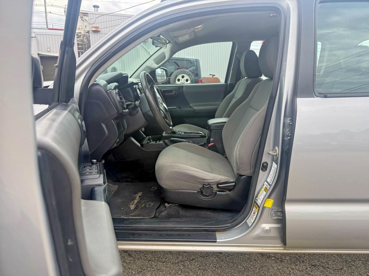 2016 TOYOTA TACOMA
