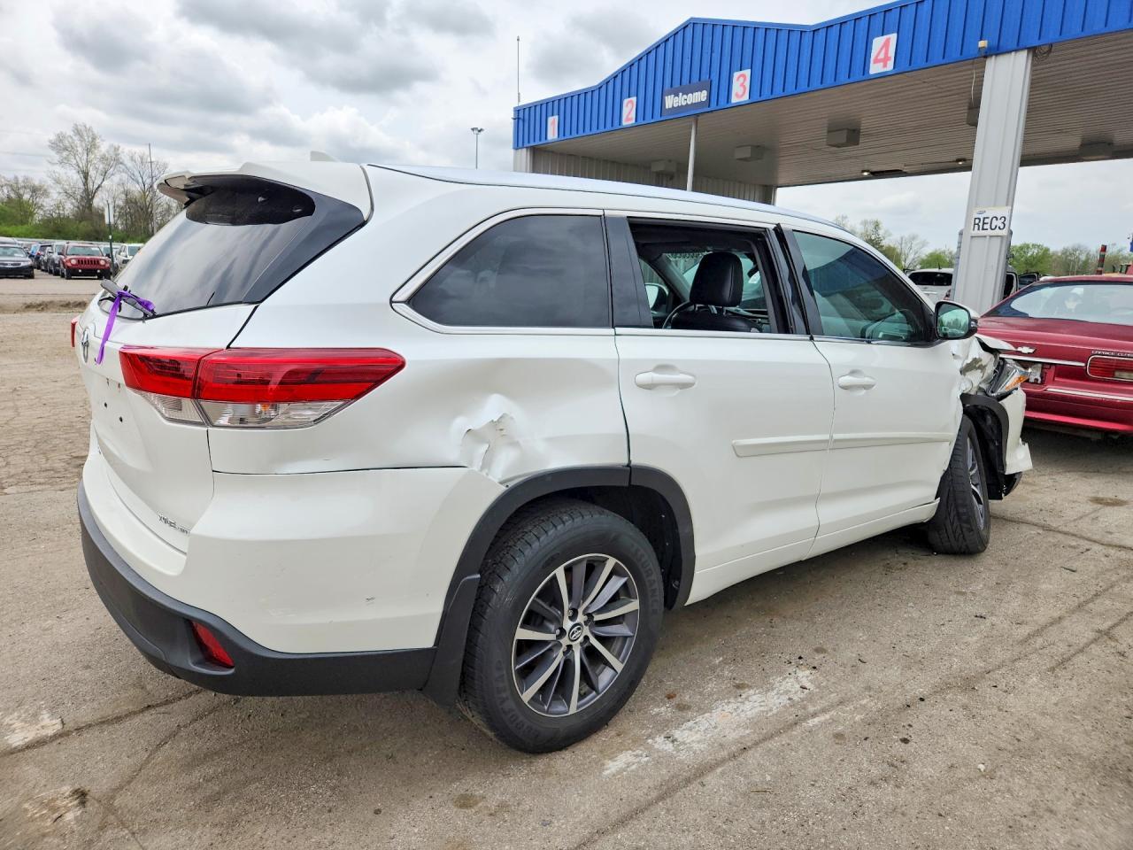 2018 TOYOTA HIGHLANDER