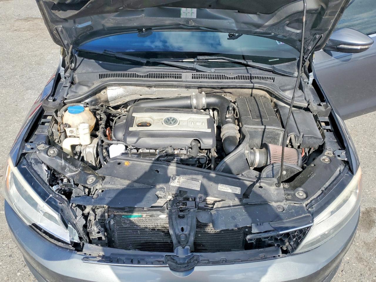 2012 VOLKSWAGEN JETTA