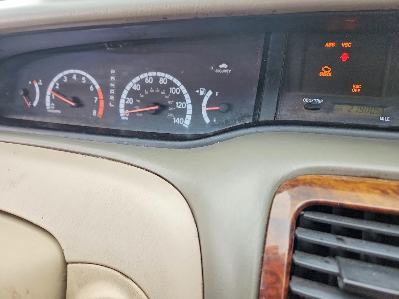 2002 TOYOTA Avalon