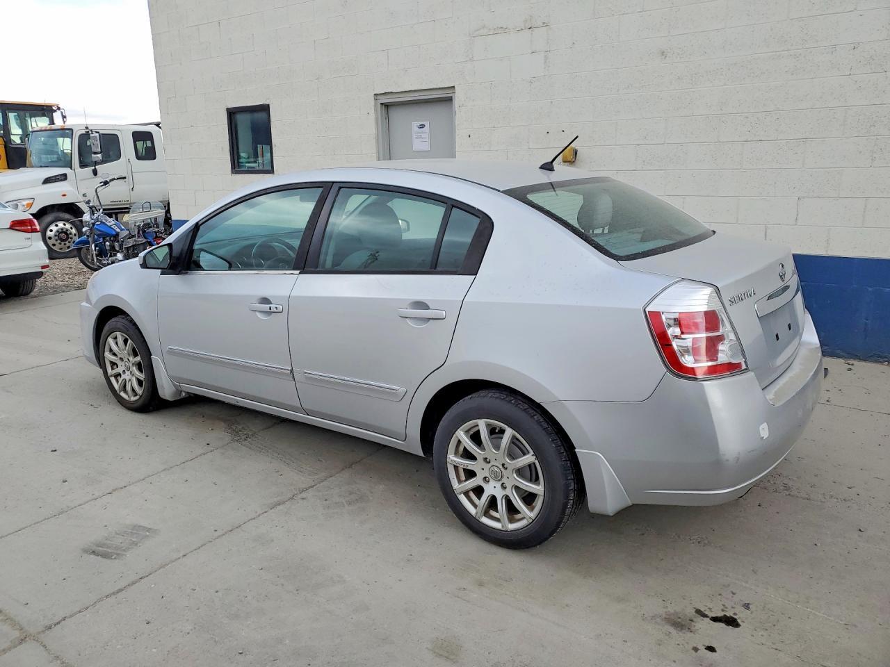 2010 NISSAN SENTRA