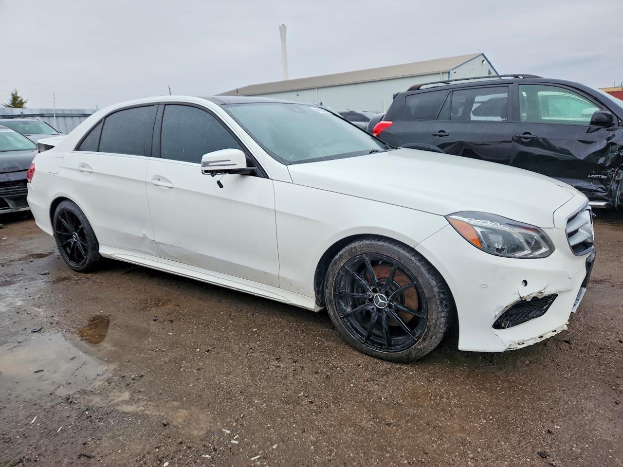 2016 MERCEDES-BENZ E-Class