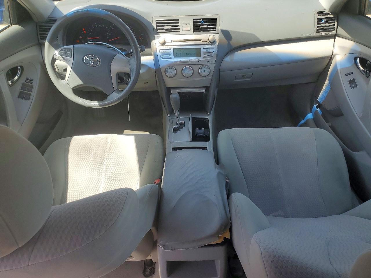 2010 TOYOTA CAMRY
