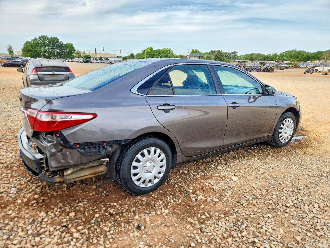 2016 TOYOTA CAMRY