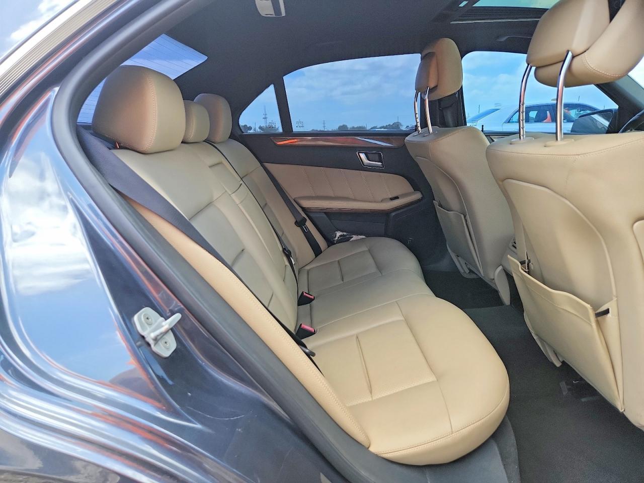 2013 MERCEDES-BENZ E-Class
