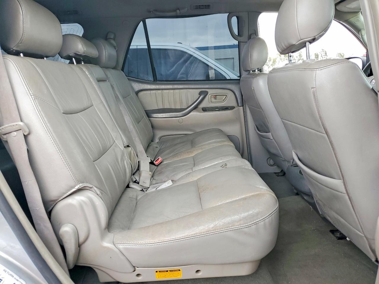 2006 TOYOTA Sequoia