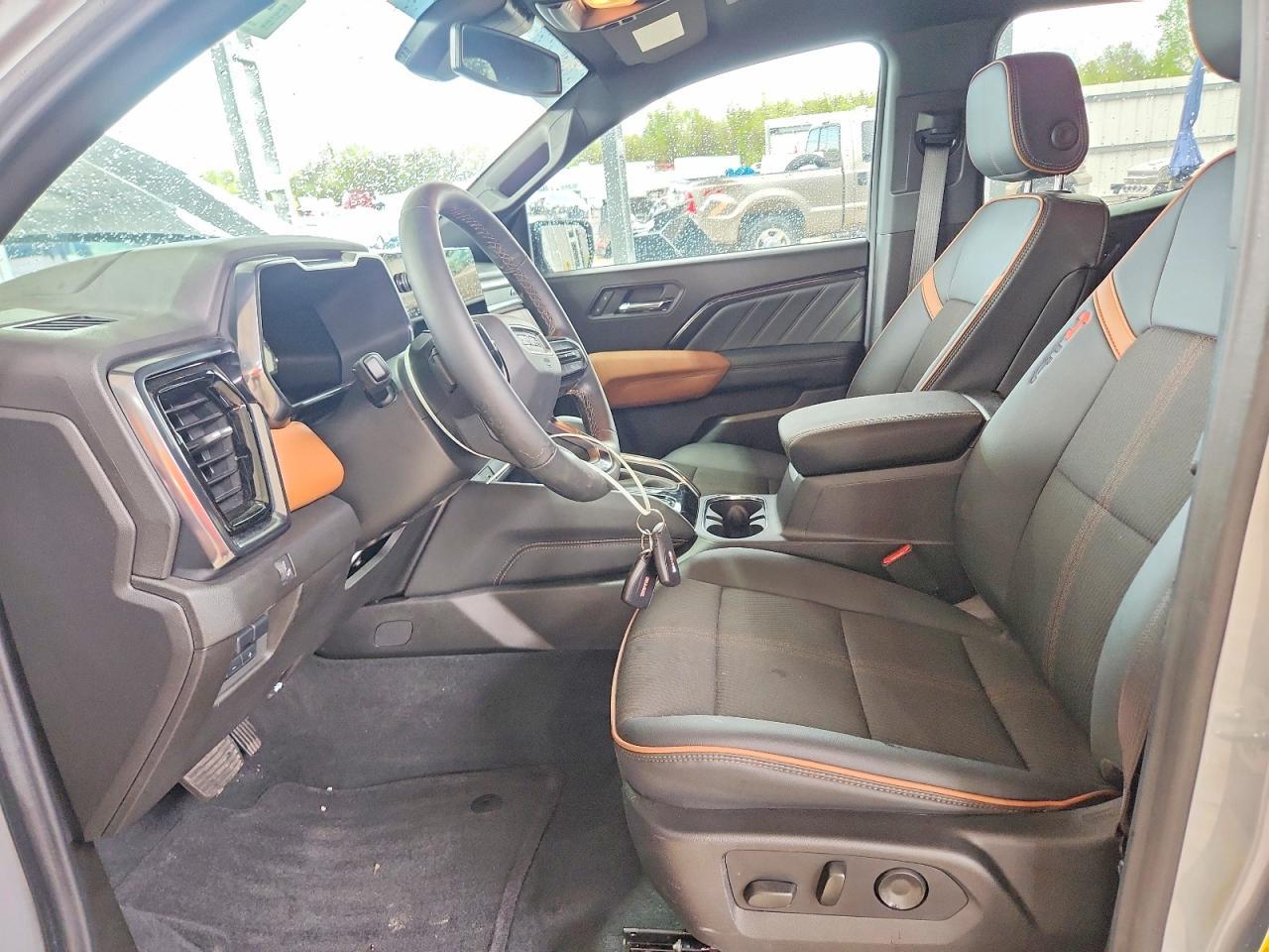 2024 GMC CANYON