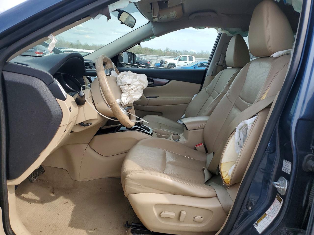 2014 NISSAN ROGUE