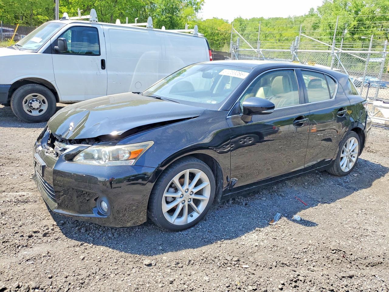 2013 LEXUS CT 200