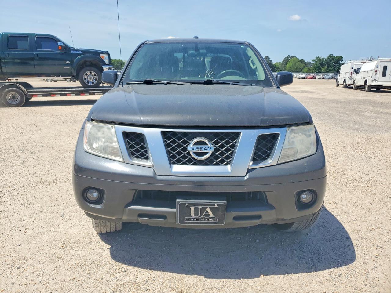 2015 NISSAN Frontier