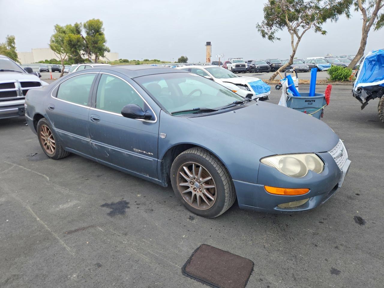 2001 CHRYSLER 300m
