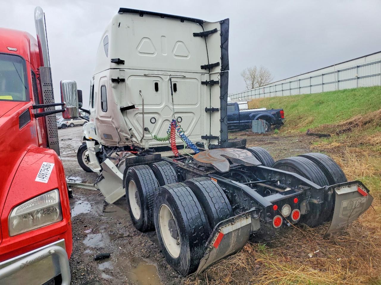 2024 FREIGHTLINER CASCADIA 126