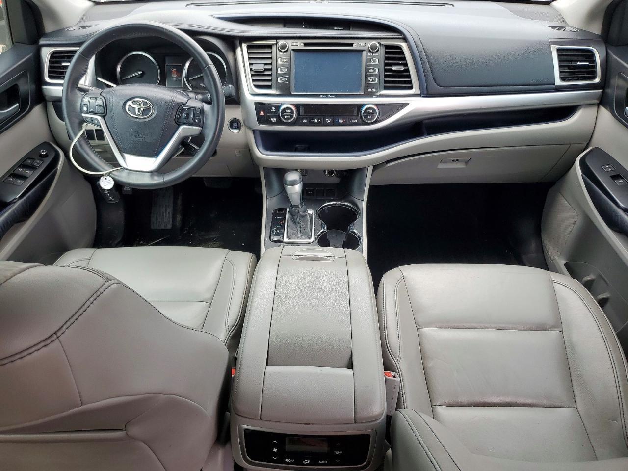 2015 TOYOTA HIGHLANDER