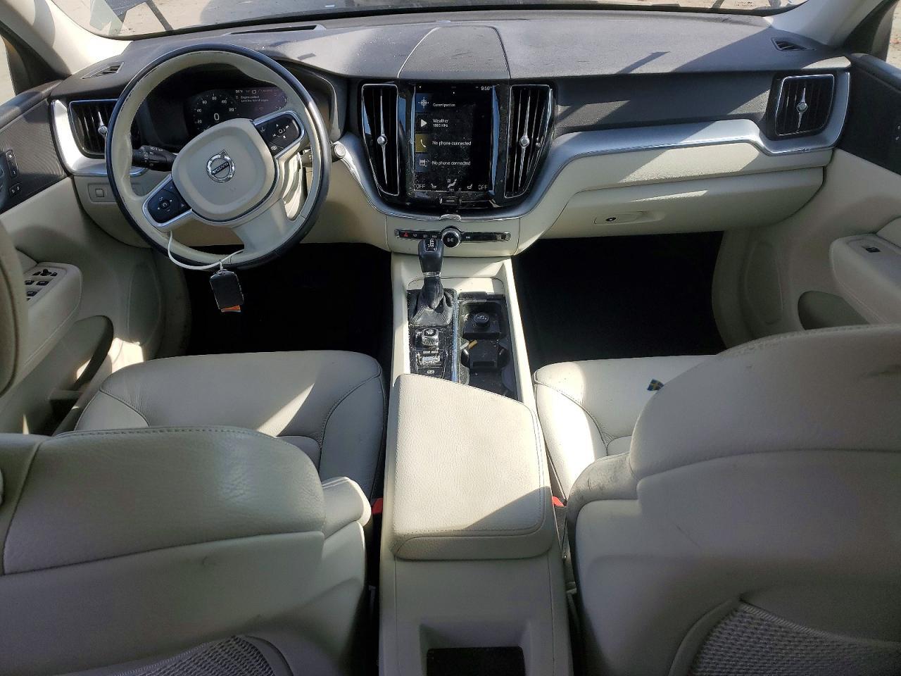 2018 VOLVO XC60