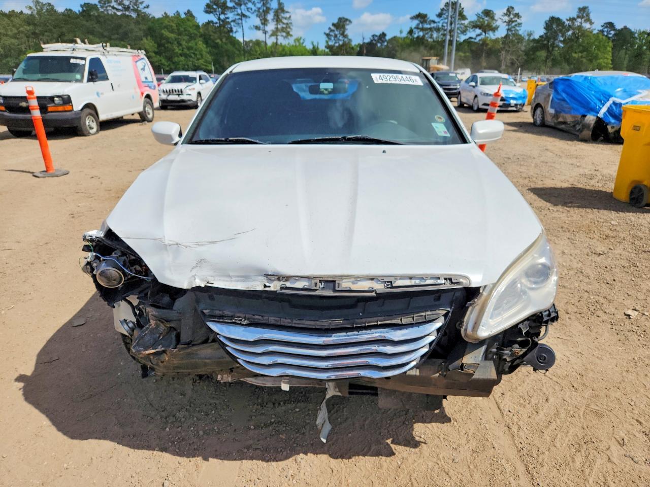 2012 CHRYSLER 200