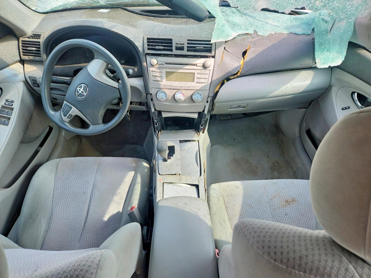 2011 TOYOTA CAMRY