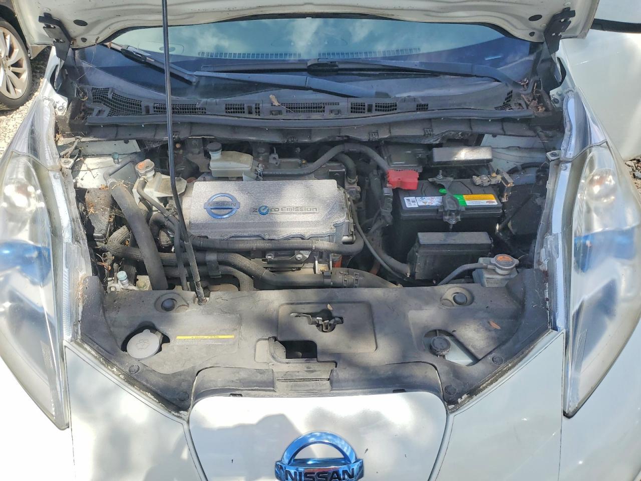2012 NISSAN LEAF