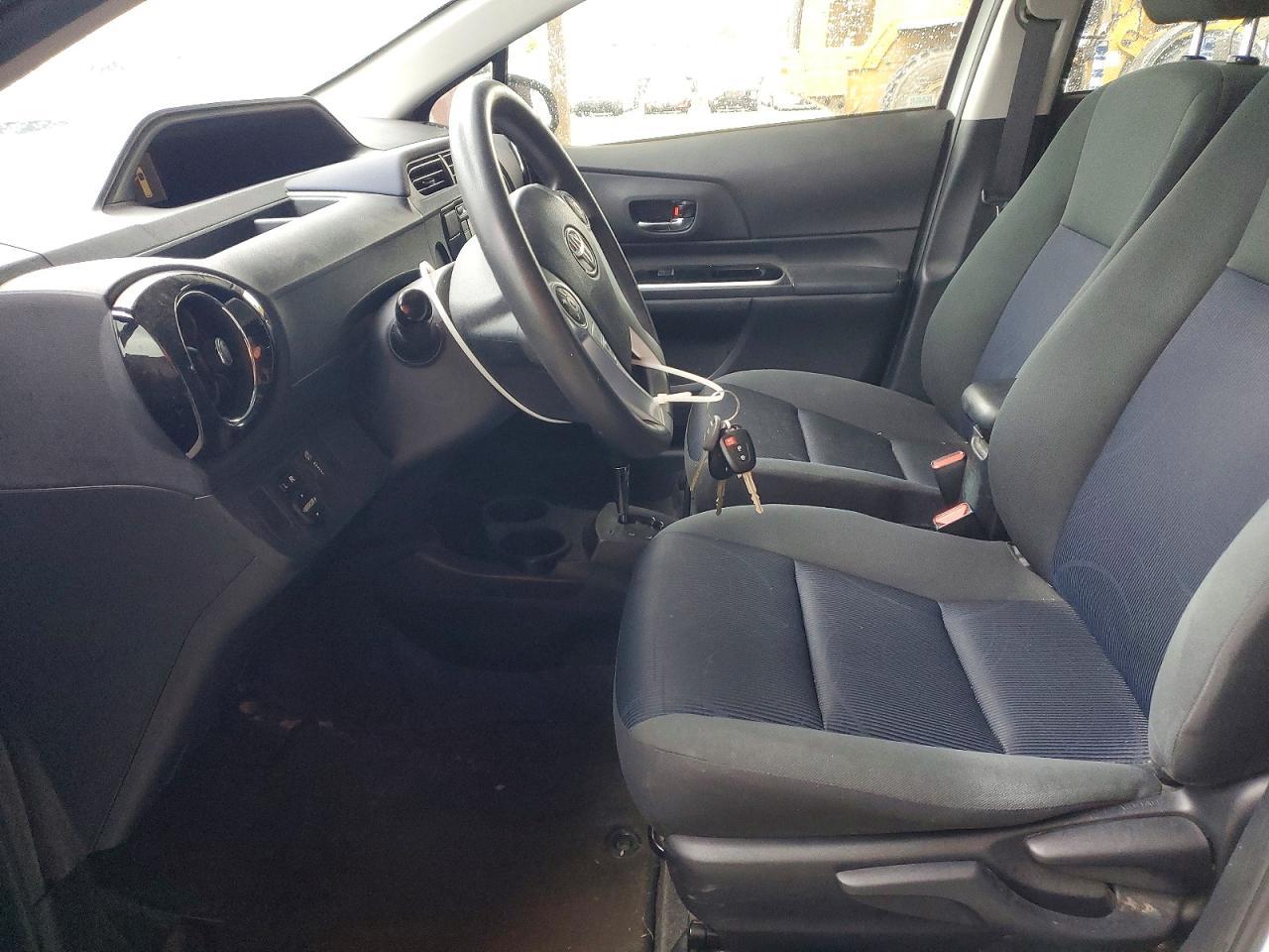 2015 TOYOTA Prius c
