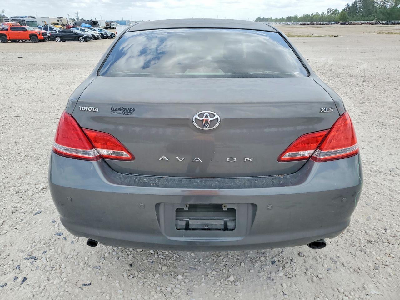 2007 TOYOTA Avalon