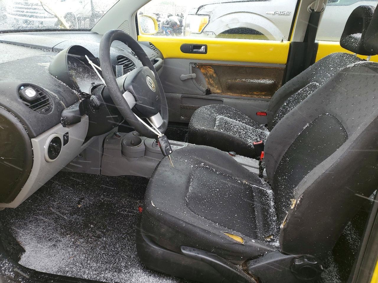 2002 VOLKSWAGEN Beetle