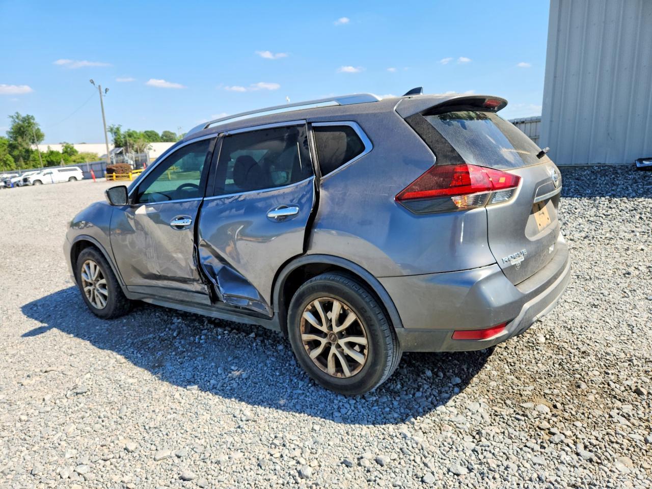 2018 NISSAN ROGUE