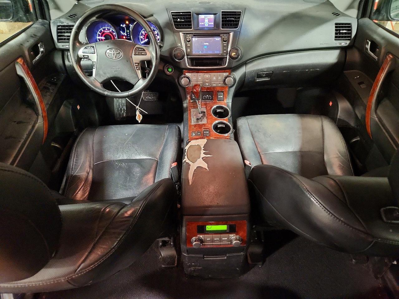 2013 TOYOTA HIGHLANDER