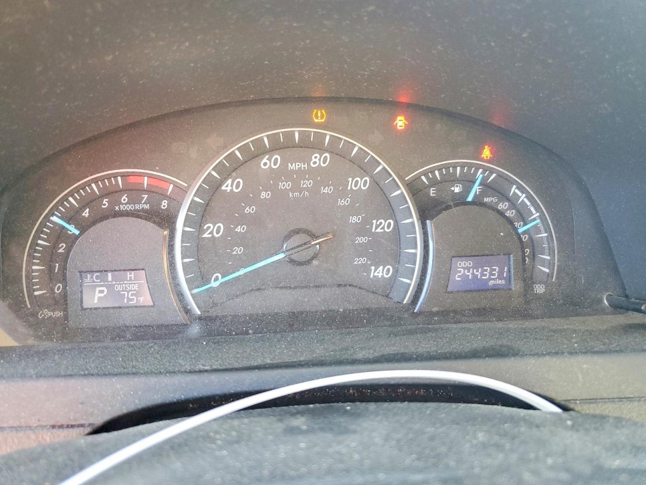 2013 TOYOTA CAMRY