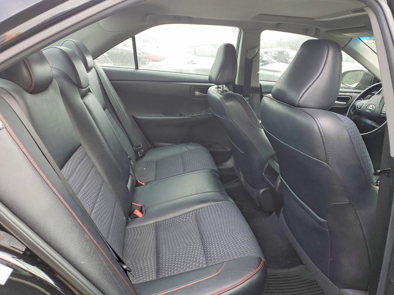 2015 TOYOTA CAMRY