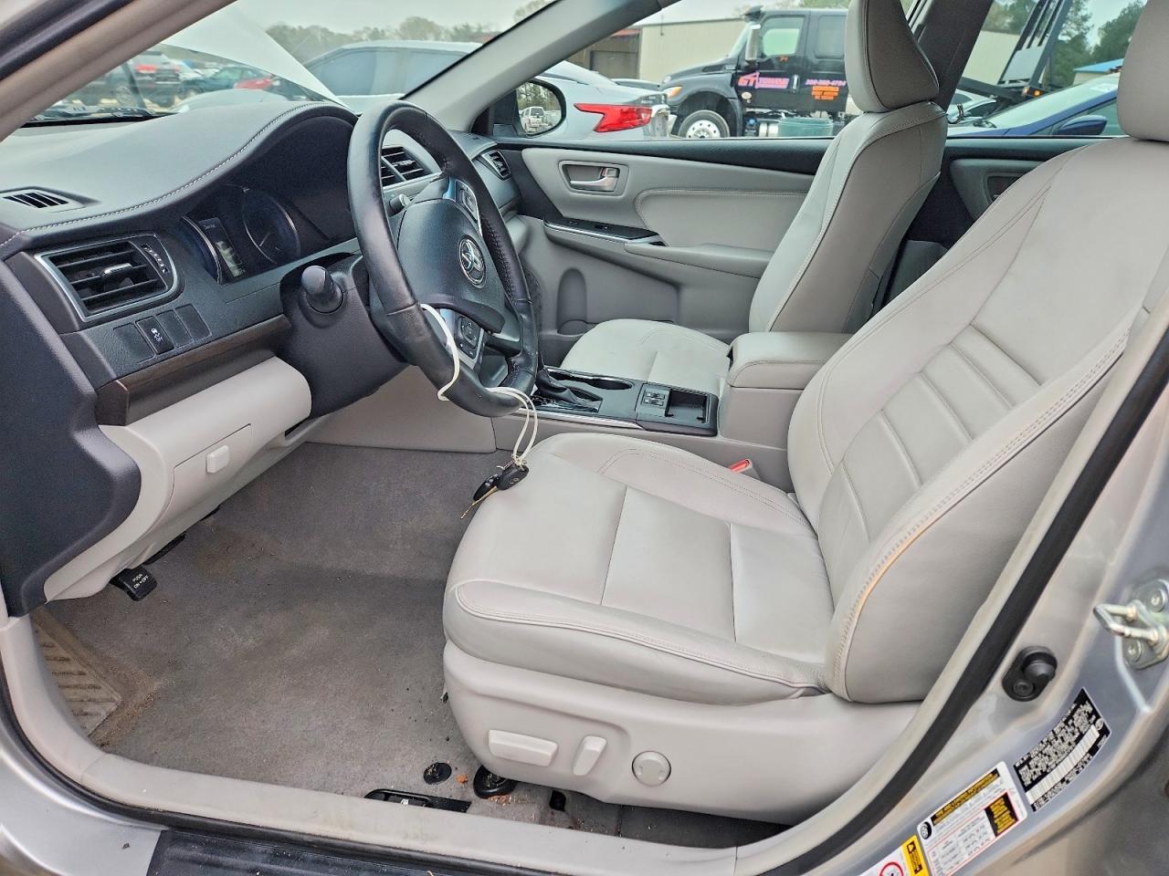 2016 TOYOTA CAMRY