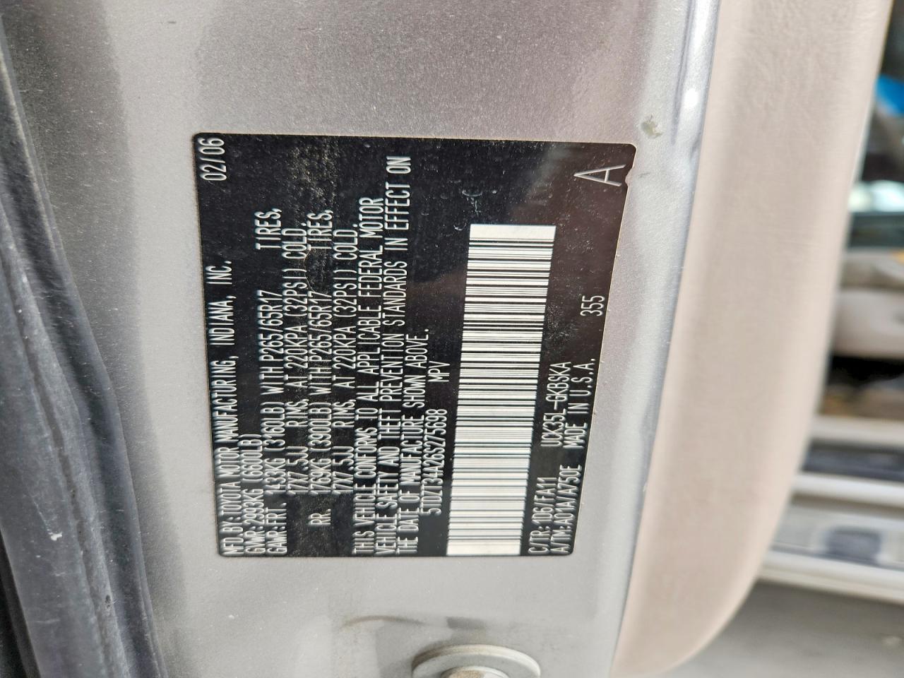 2006 TOYOTA Sequoia