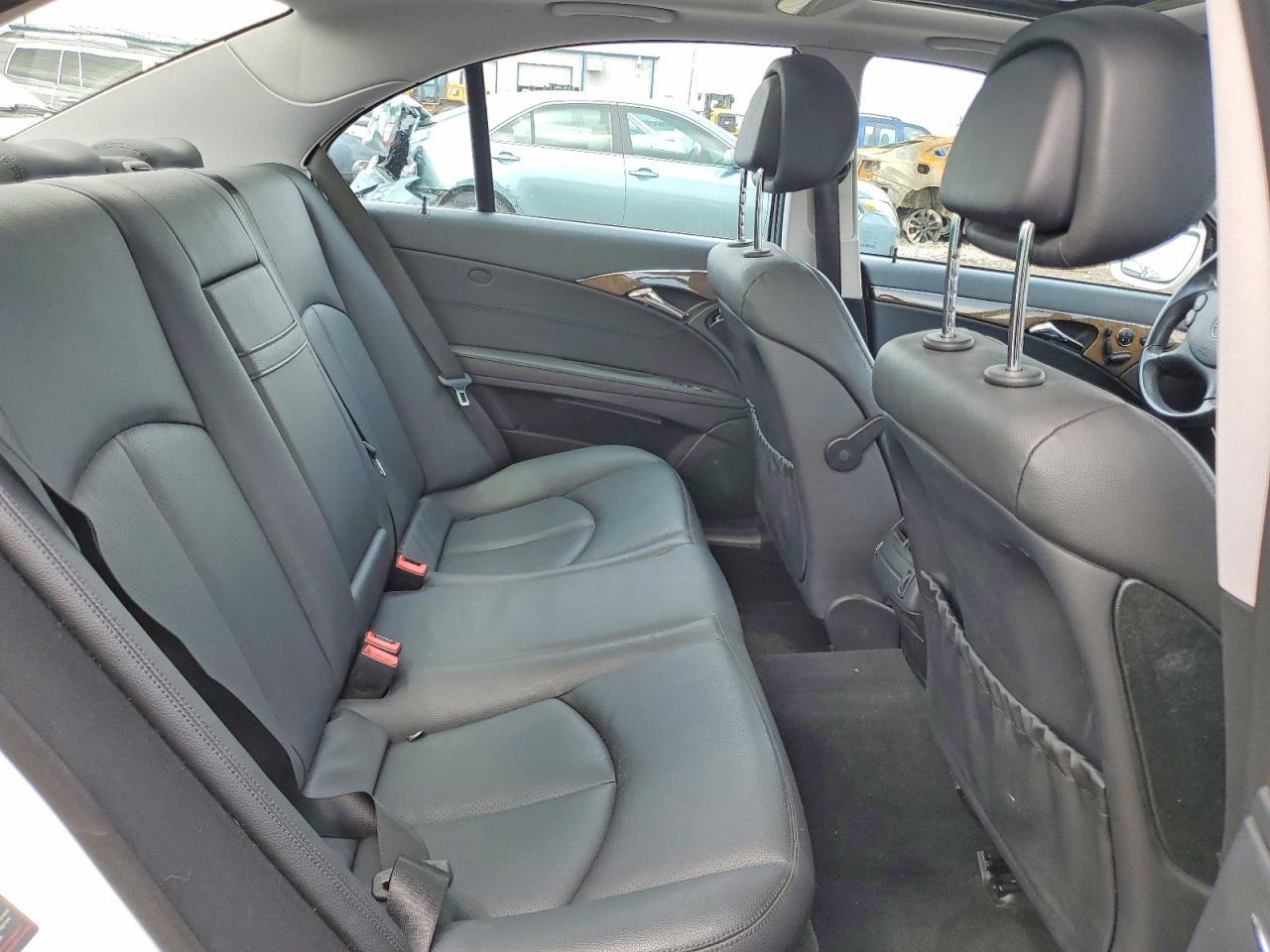 2009 MERCEDES-BENZ E-Class