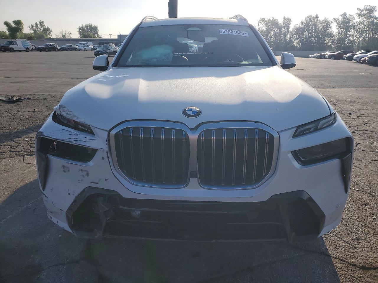 2023 BMW X7