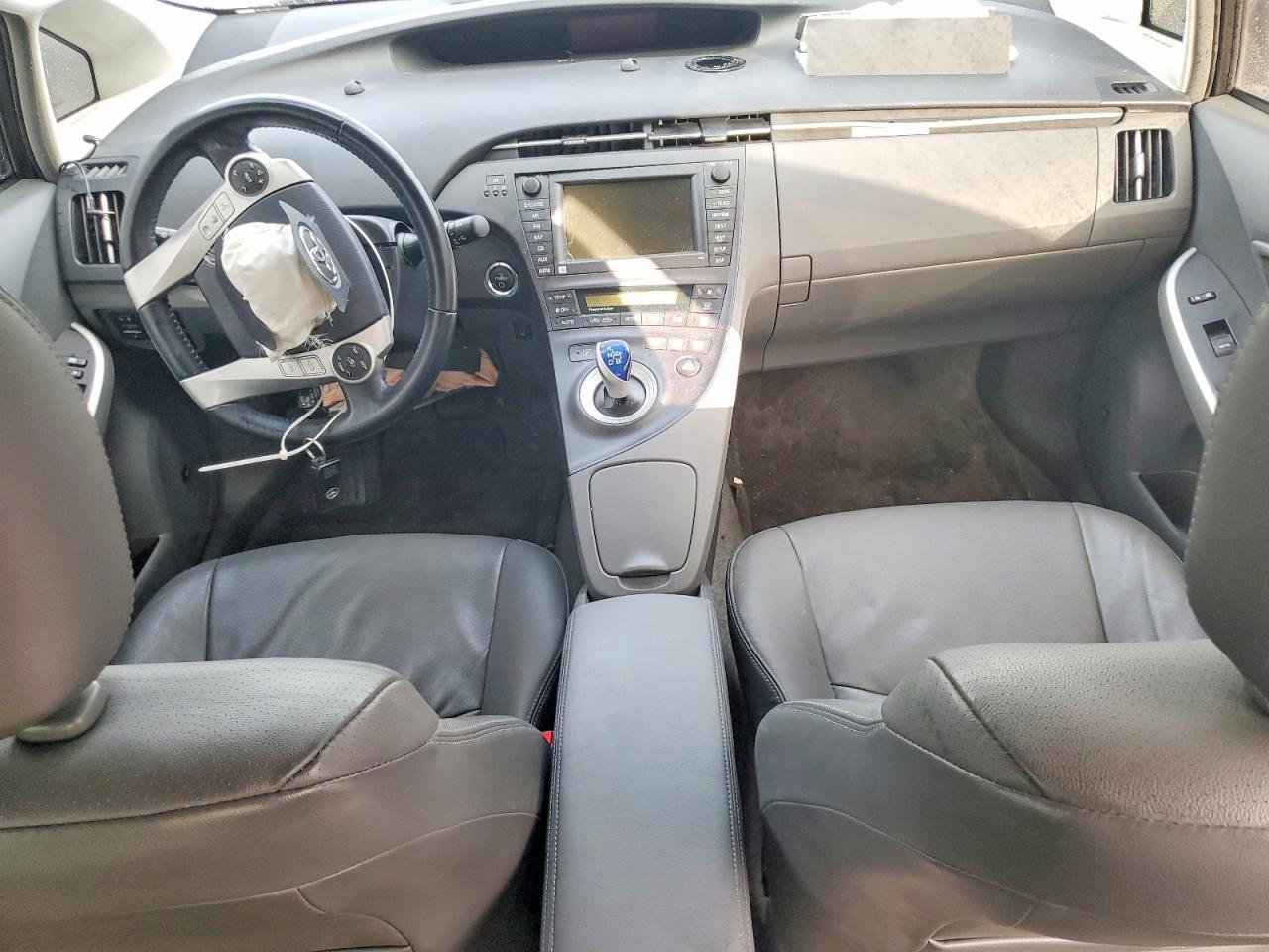 2010 TOYOTA PRIUS V