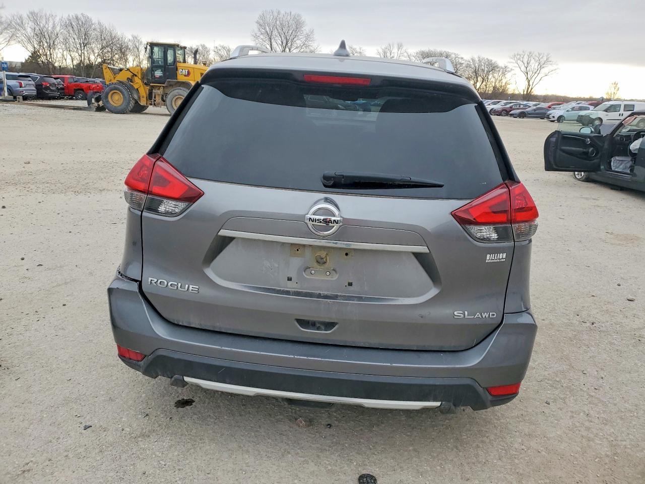 2018 NISSAN ROGUE