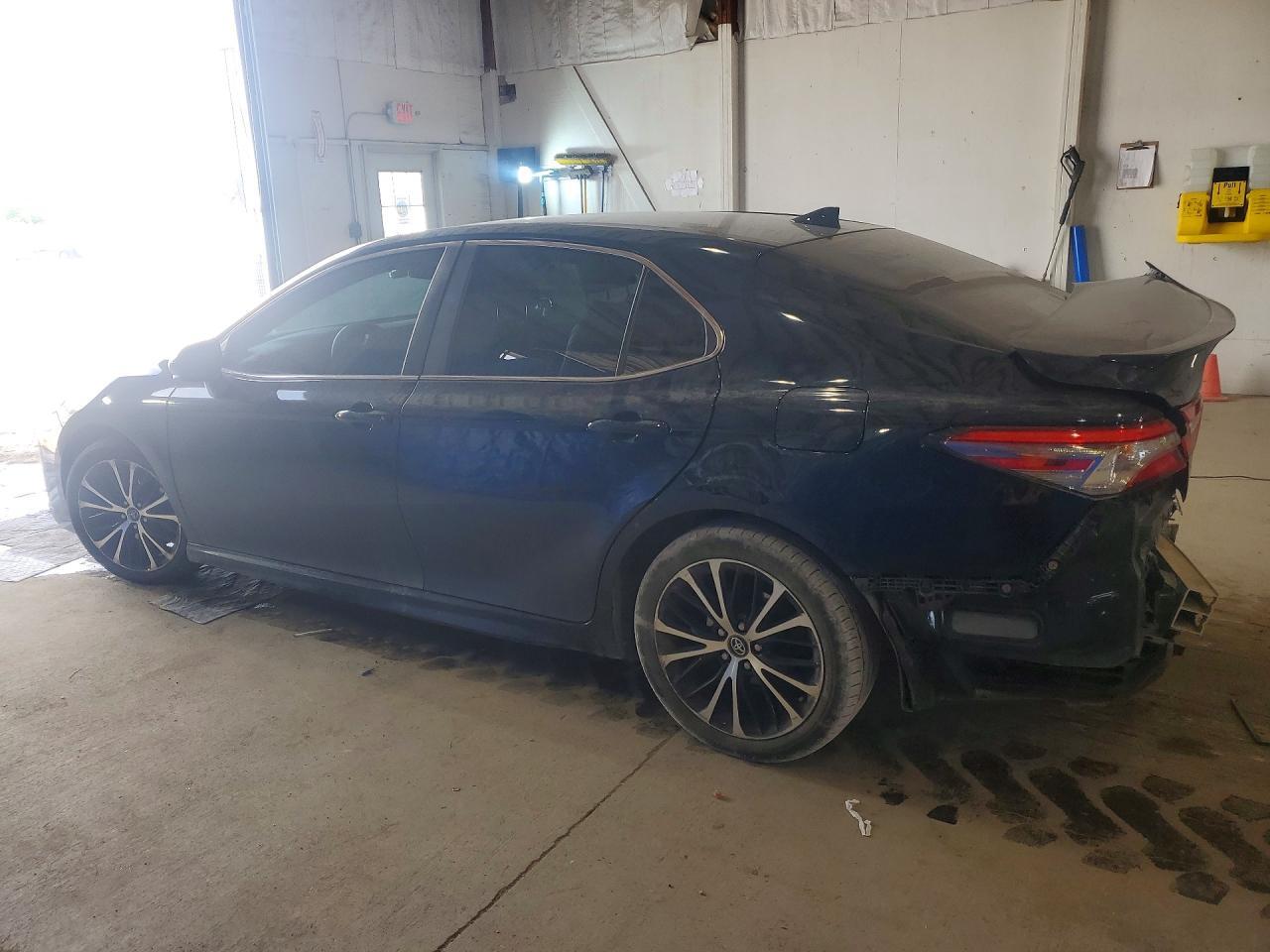 2019 TOYOTA CAMRY