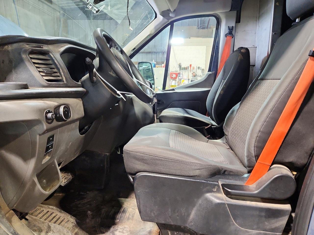 2021 FORD Transit