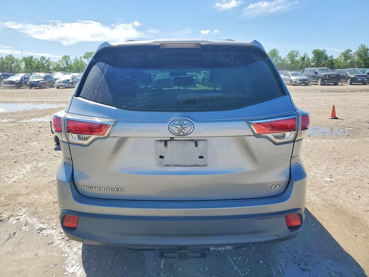 2015 TOYOTA HIGHLANDER