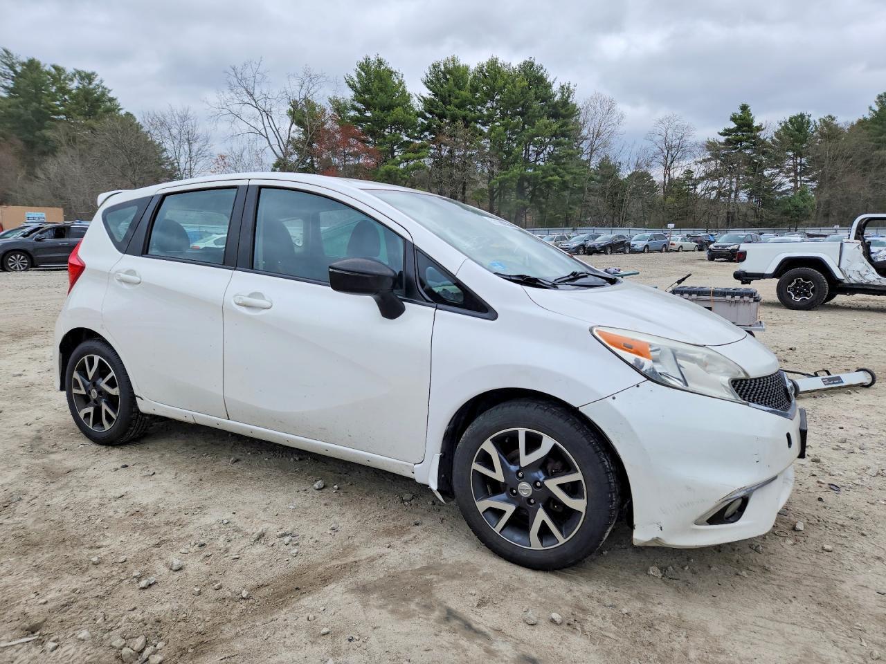 2015 NISSAN Versa Note